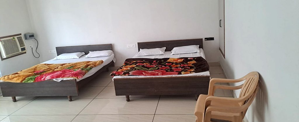 Radha Damodar Guest, House